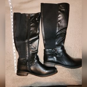 Lane bryant black boots.